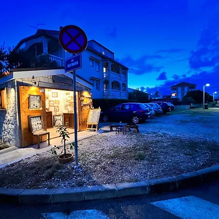 Nena Apartmán Povljana