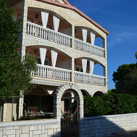 Apartmán Nena Povljana