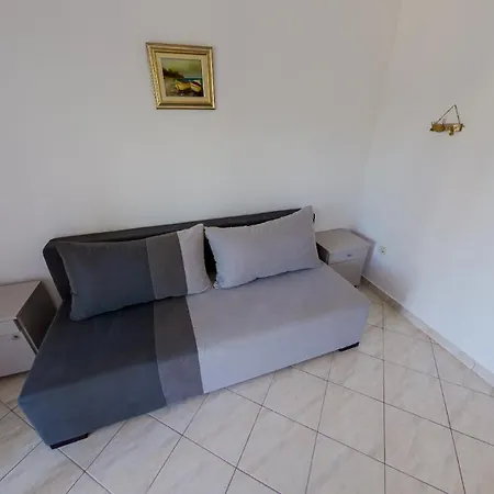 Nena Apartmán Povljana